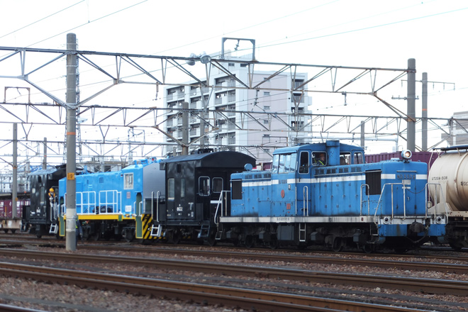 【宝山鋼鉄】宝山鋼鉄65t級DHLが甲種輸送されるを笠寺駅で撮影した写真