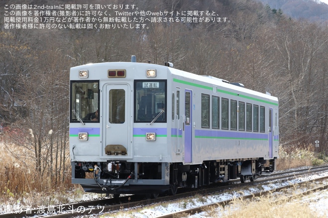 【JR北】旭川運転所から函館運輸所に転属したキハ150-6が函館〜森間で試運転を不明で撮影した写真
